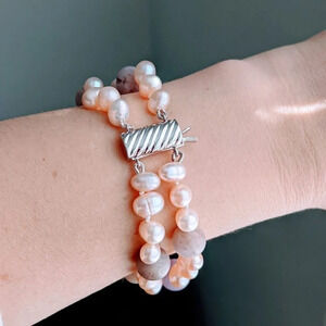 Freshwater Pearls and  Lilac Jade Bracelet